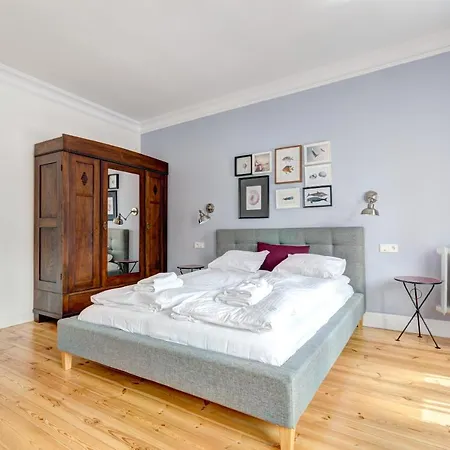 아파트 Old Town Dluga & By Renters *