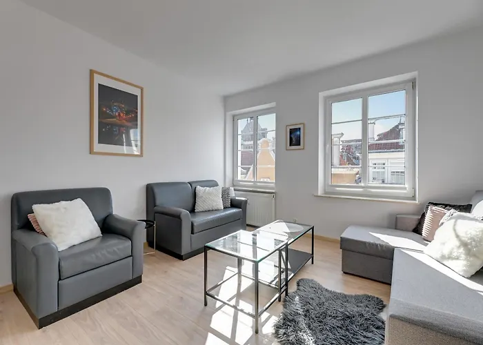 Apartments Old Town Dluga & By Noclegi Renters Apartment *