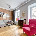 Apartments Old Town Dluga & By Noclegi Renters Apartment *